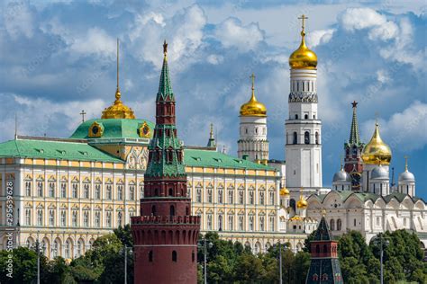 the capital city of russia|capital city buildings russia.
